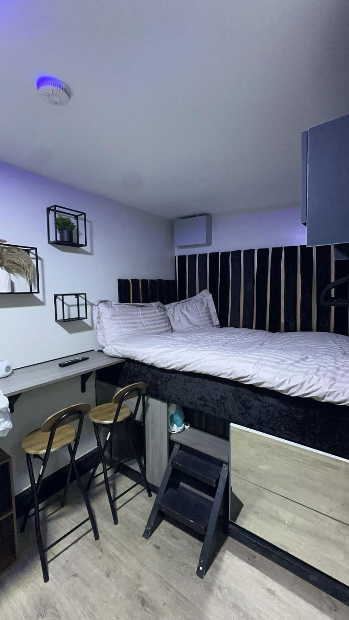 In Town Apartment *