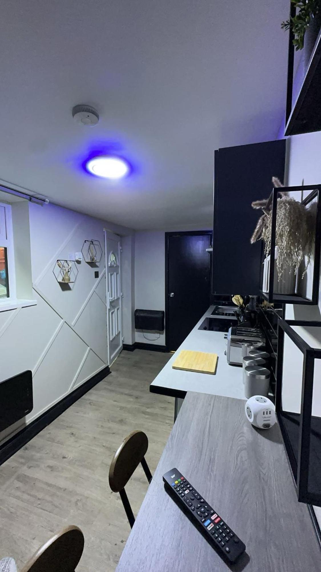 In Town Apartment *