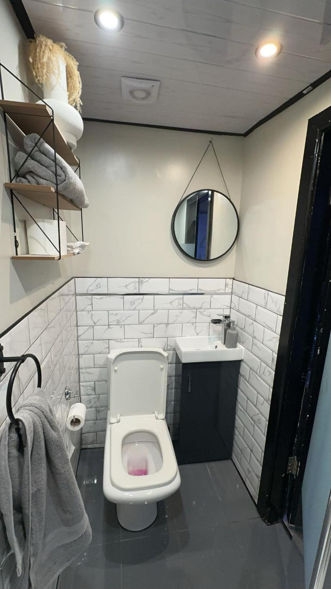 Apartment In Town Bolton